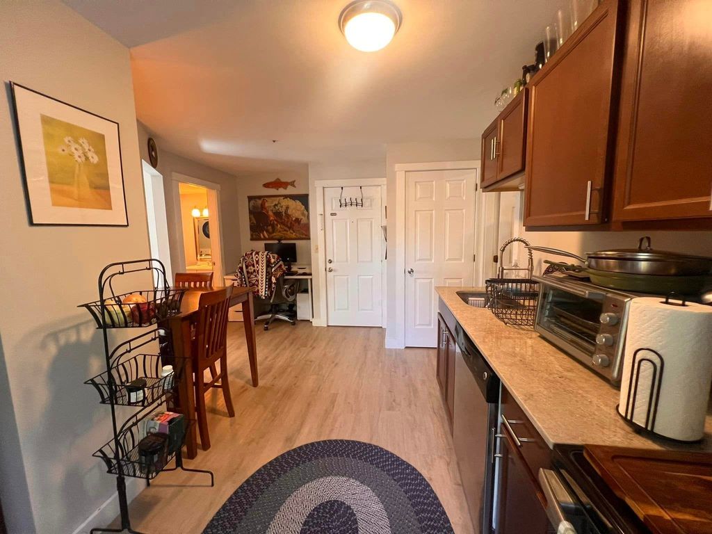 Photo of 39 St. Thomas Street #E, Dover, NH 03820 (MLS # 5066664)