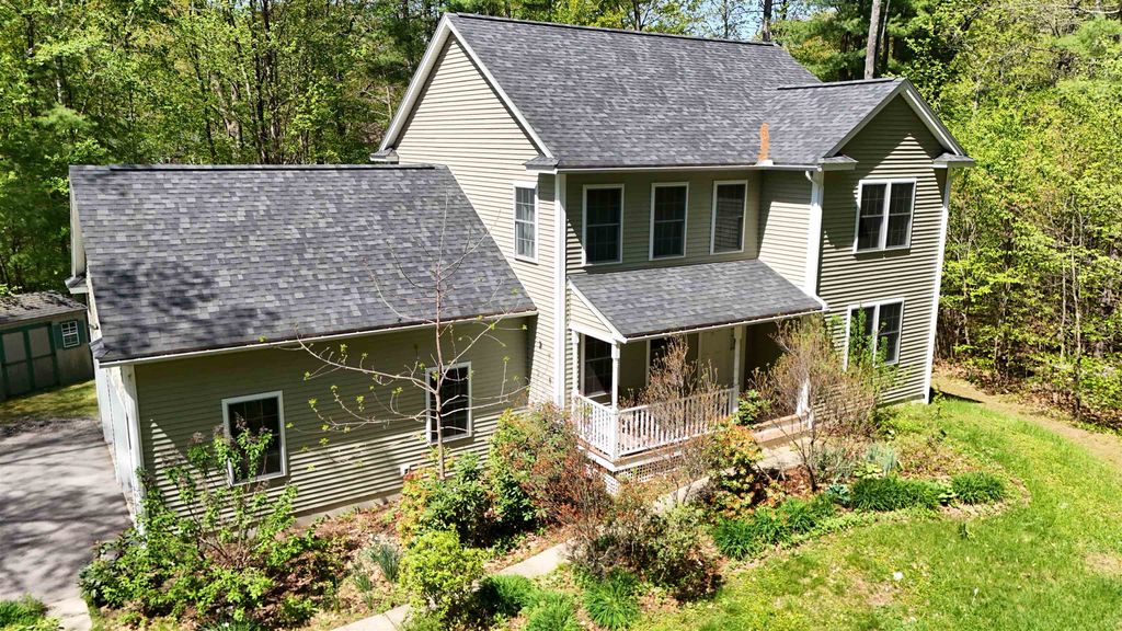 Photo of 137 Court Street, Exeter, NH 03833 (MLS # 5089644)