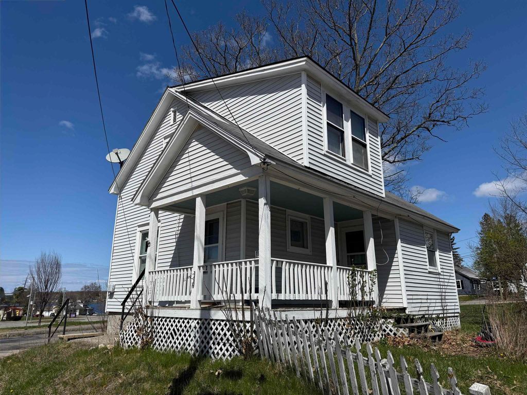 Photo of 23 Chester Court, Laconia, NH 03246 (MLS # 5085810)