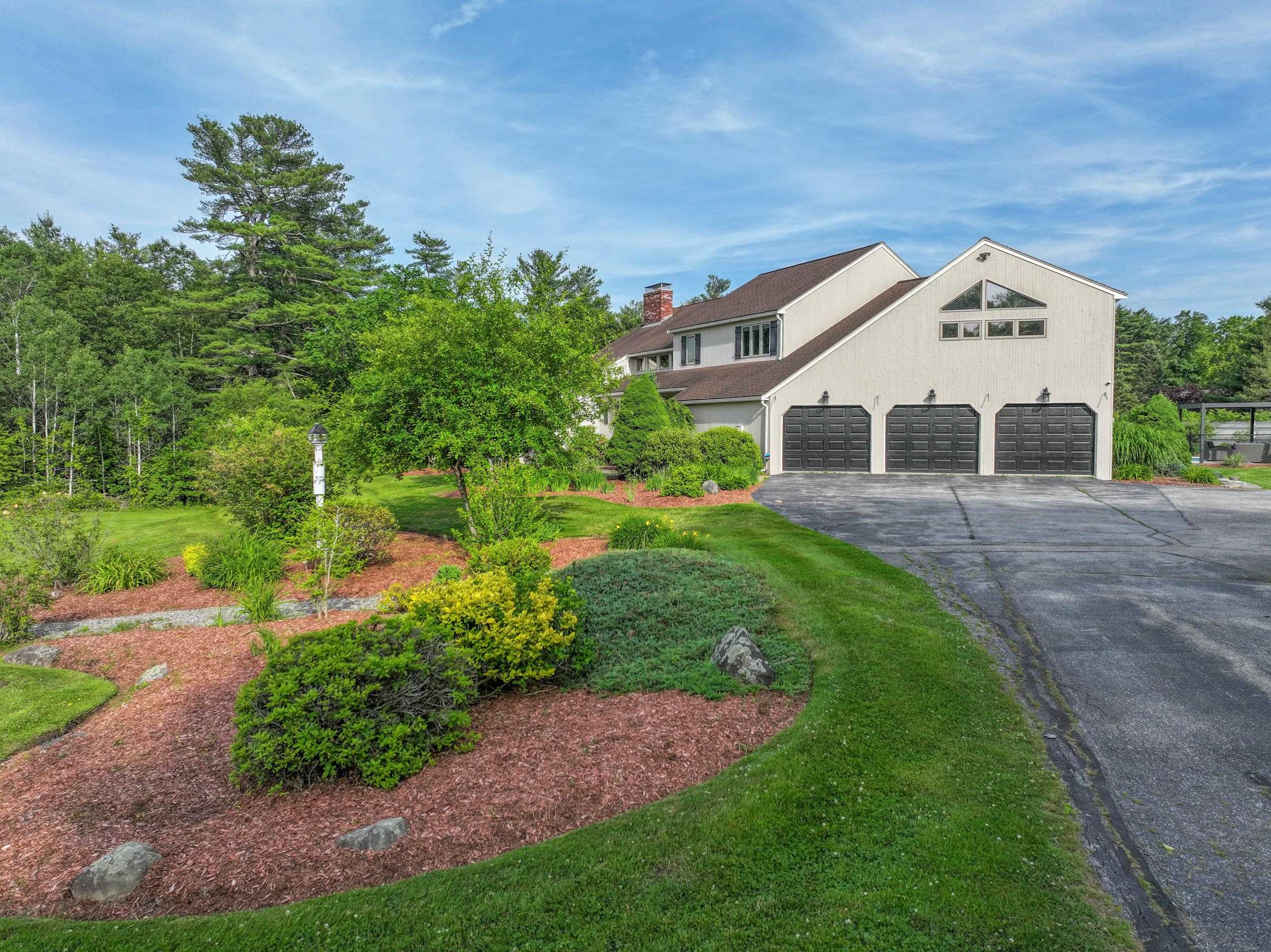 90 Jewett Lane