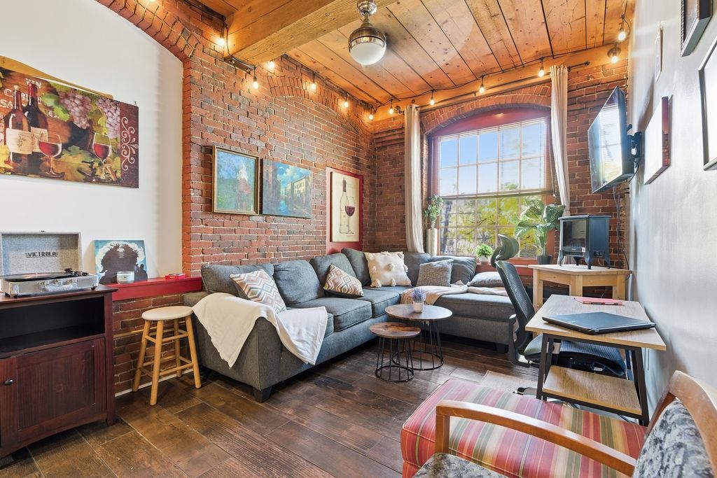 335 Cypress Street 2P