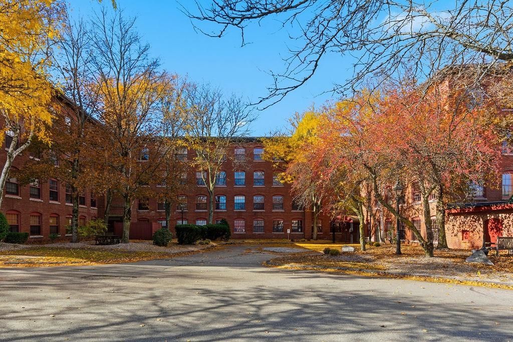 Photo of 335 Cypress Street #2P, Manchester, NH 03103 (MLS # 5068746)