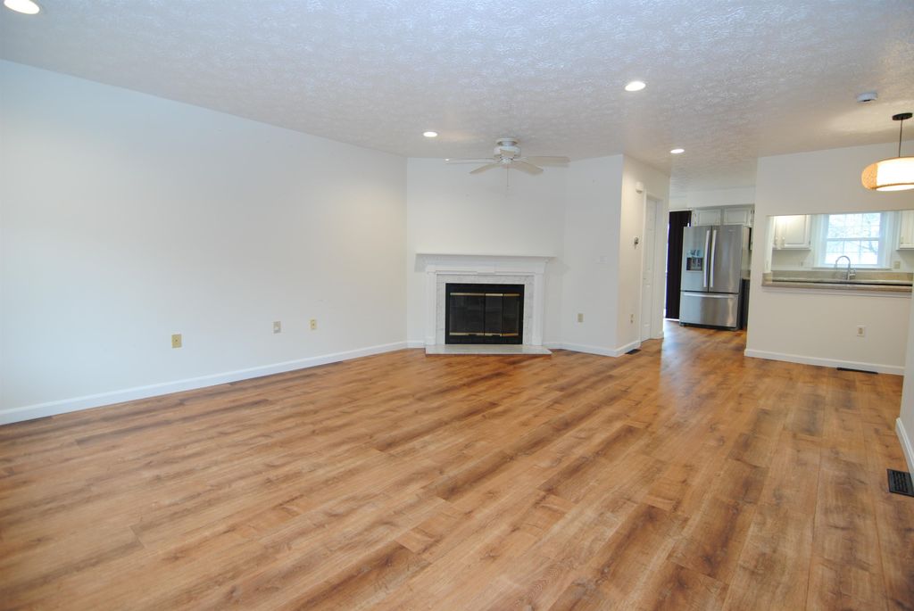 Photo of 5 Cadogan Way, Nashua, NH 03062 (MLS # 5082115)