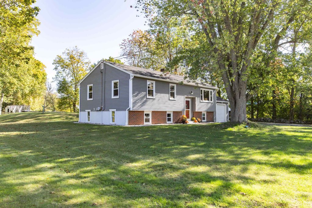 Photo of 222 Portsmouth Avenue, Stratham, NH 03885 (MLS # 5064380)