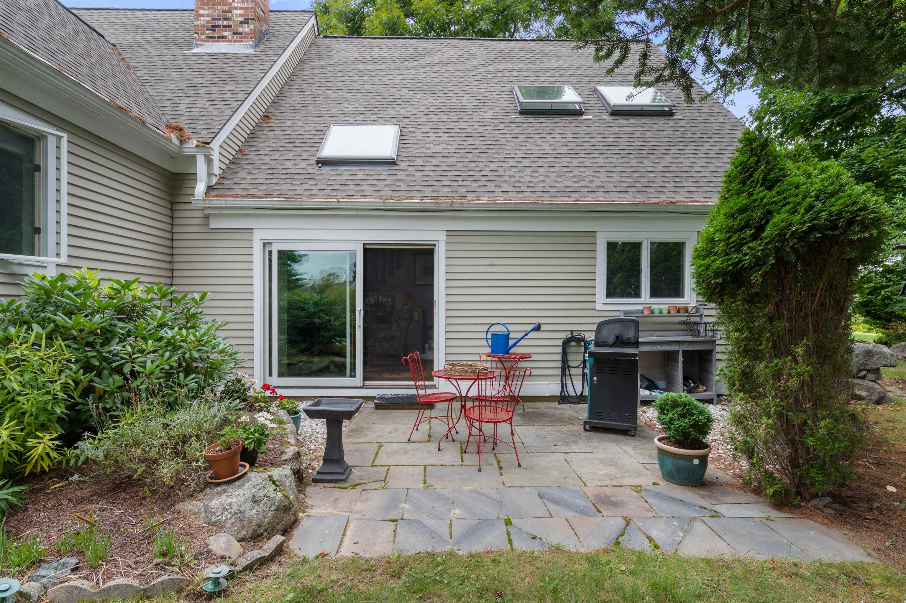 12 Clover Lane