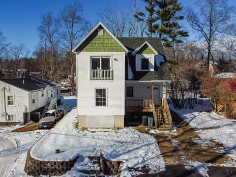 Photo of 17 Trues Parkway, Sandown, NH 03873 (MLS # 5072091)