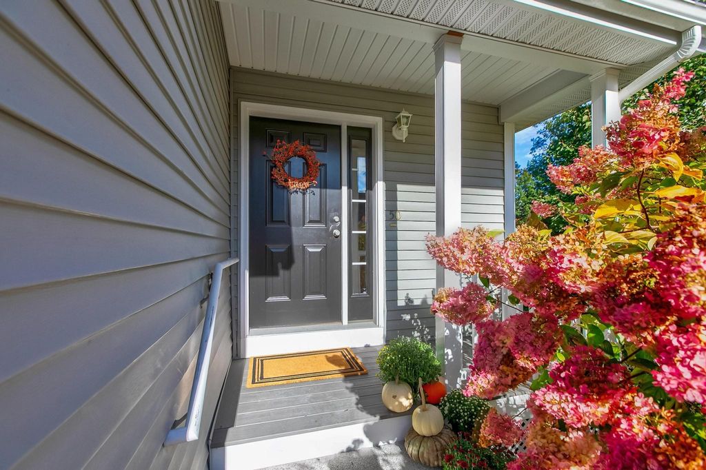 Photo of 50 Hollow Ridge Drive, Nashua, NH 03062 (MLS # 5066071)