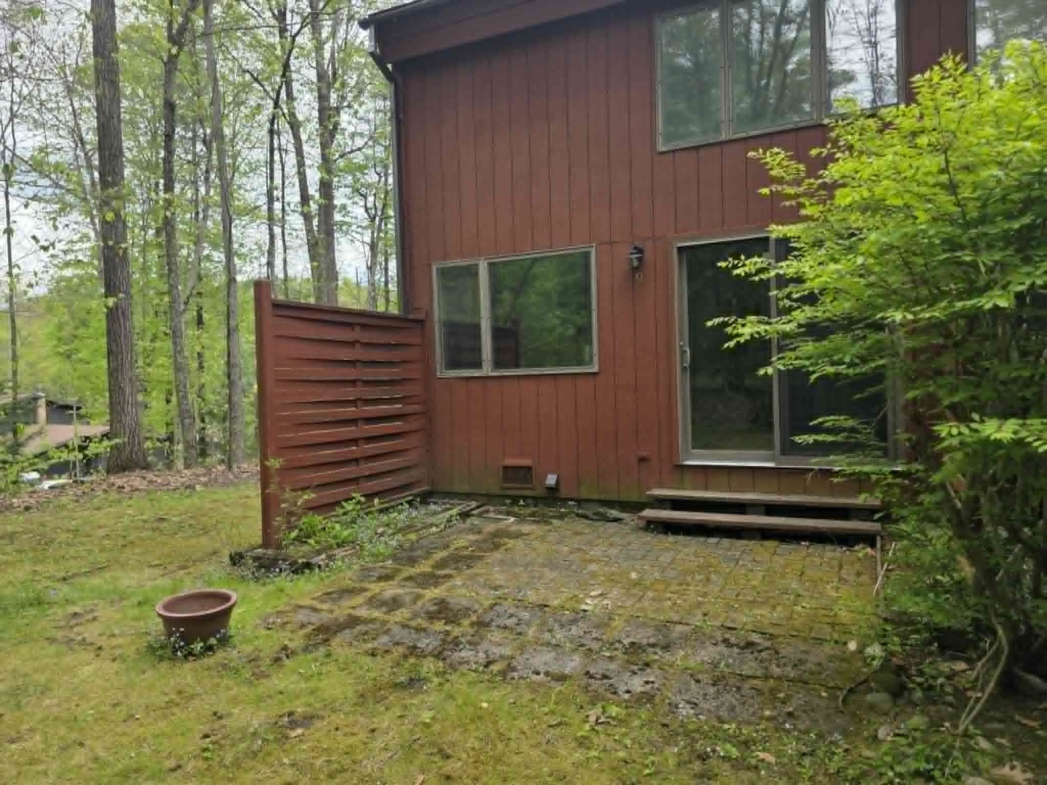 9 Evergreen Lane
