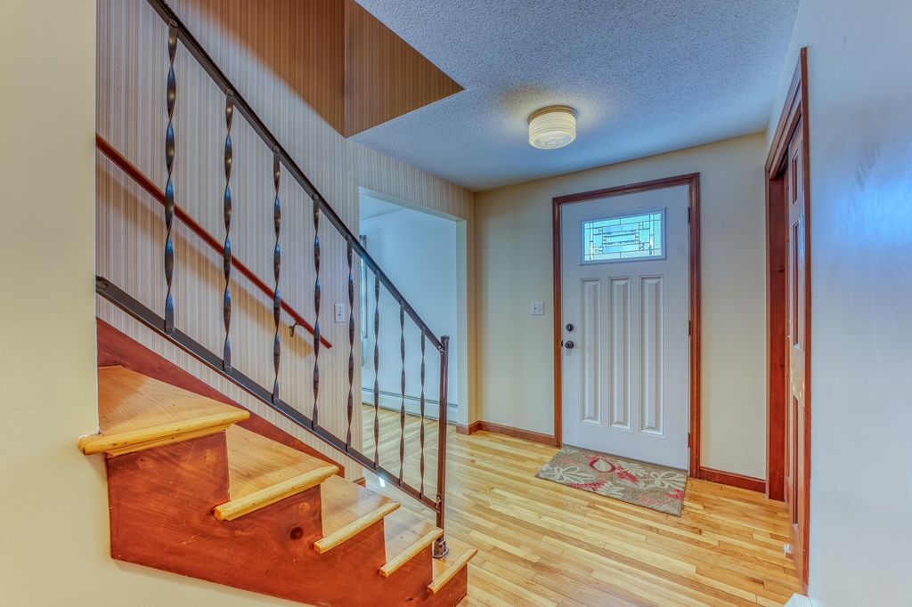 Photo of 165 Bethlehem Road, Littleton, NH 03561 (MLS # 5077996)