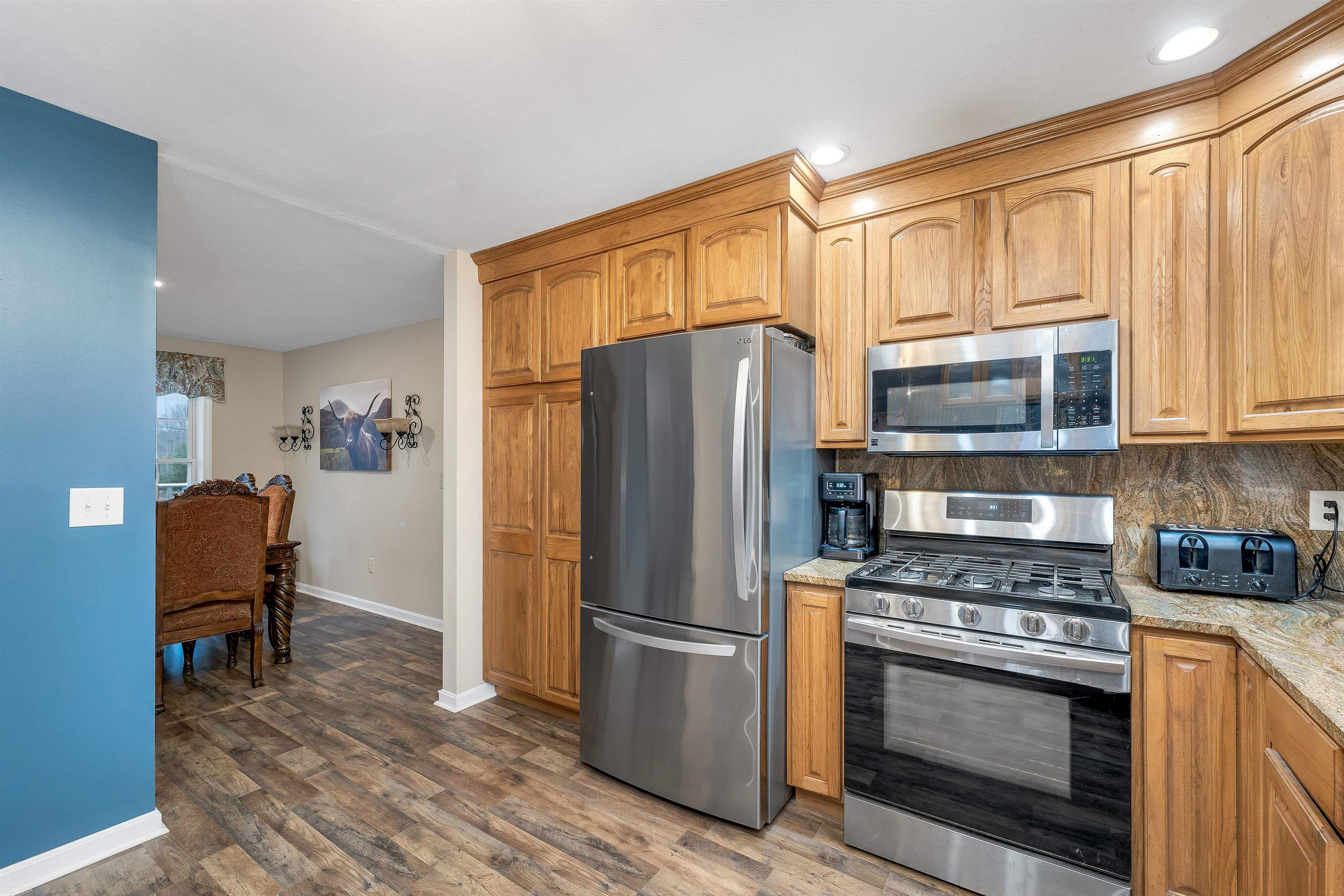 New Boston, New Hampshire 03070, United States, 3 Bedrooms Bedrooms, ,3 BathroomsBathrooms,Residential,Active,240780