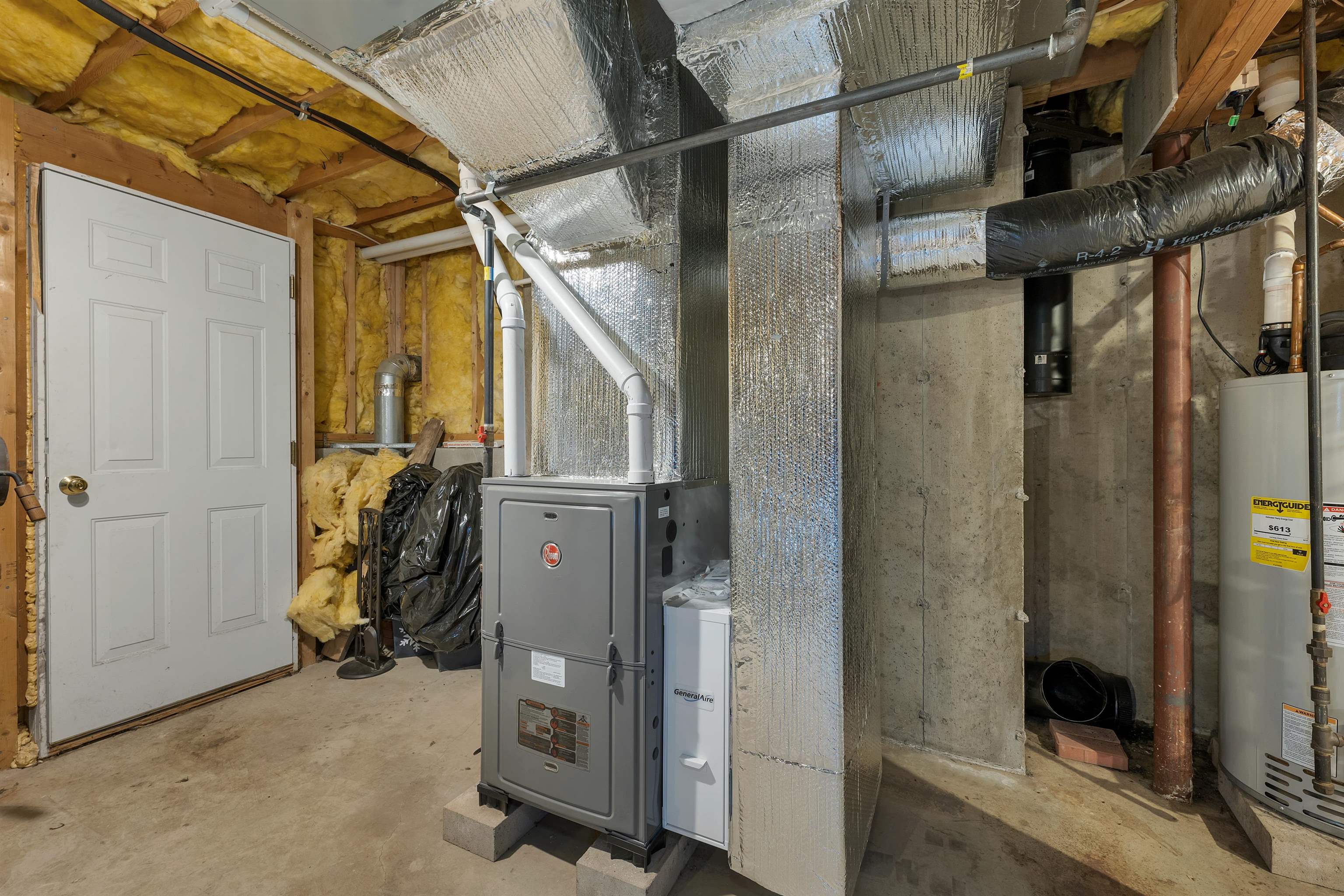 New Boston, New Hampshire 03070, United States, 3 Bedrooms Bedrooms, ,3 BathroomsBathrooms,Residential,Active,240780