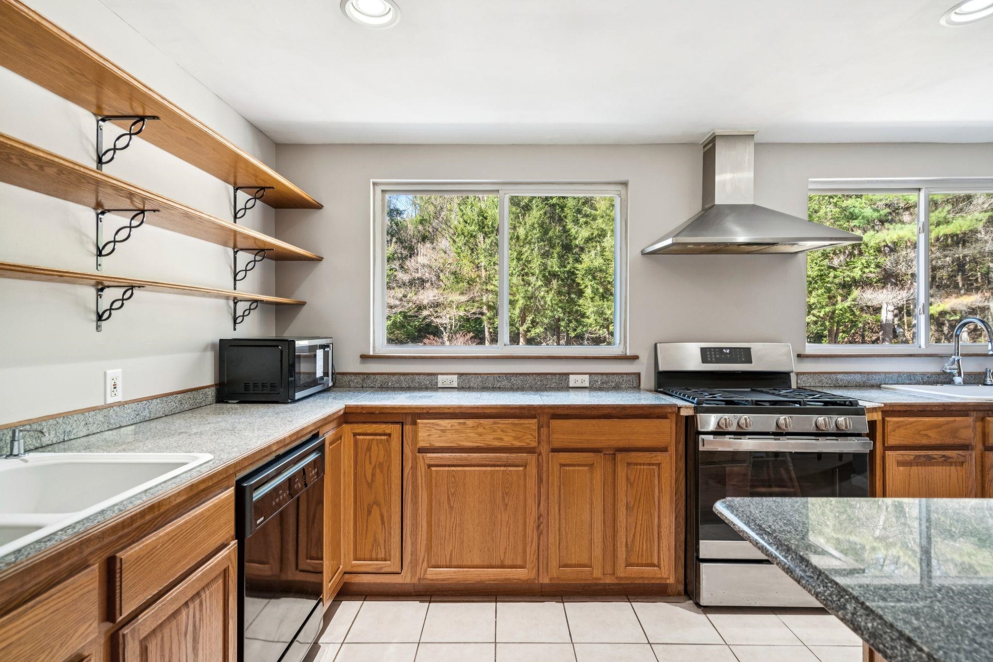 941 Willow Brook Road