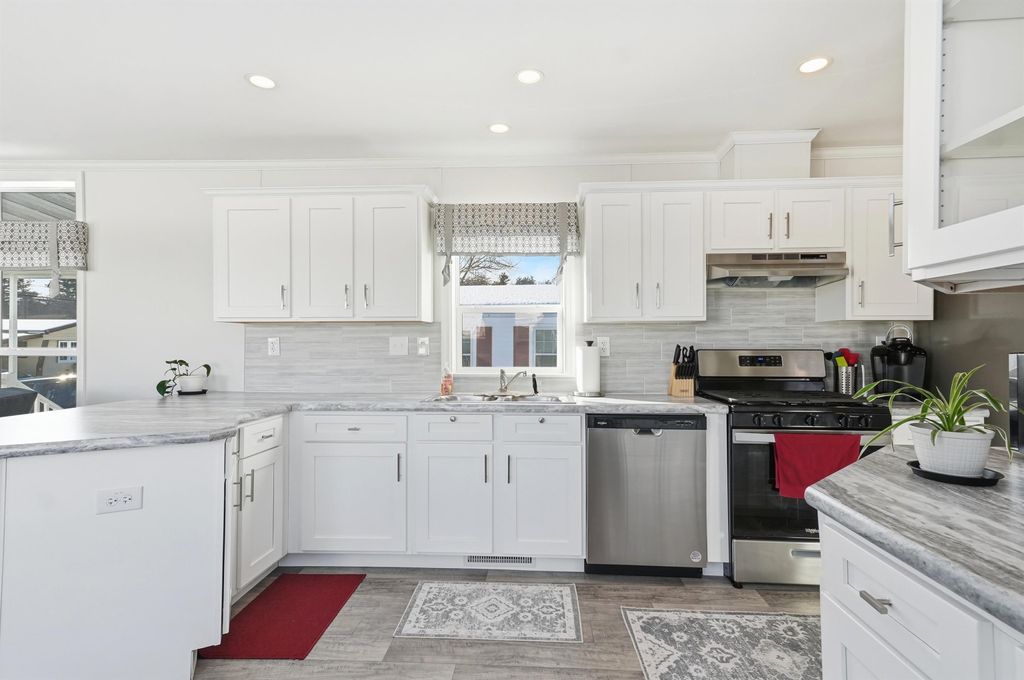 Photo of 65 Caddy Drive, Salem, NH 03079 (MLS # 5074980)