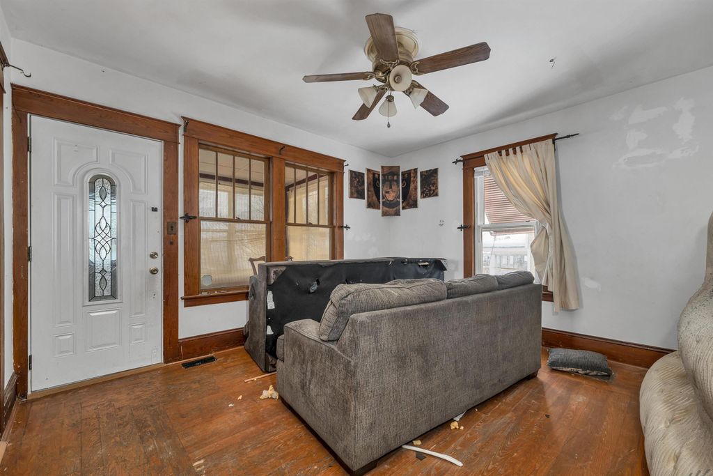 Photo of 226 Lafayette Street, Manchester, NH 03102 (MLS # 5072180)