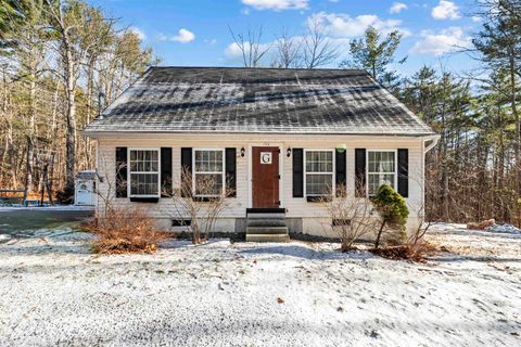 Photo of 152 Parade Road, Meredith, NH 03253 (MLS # 5071308)