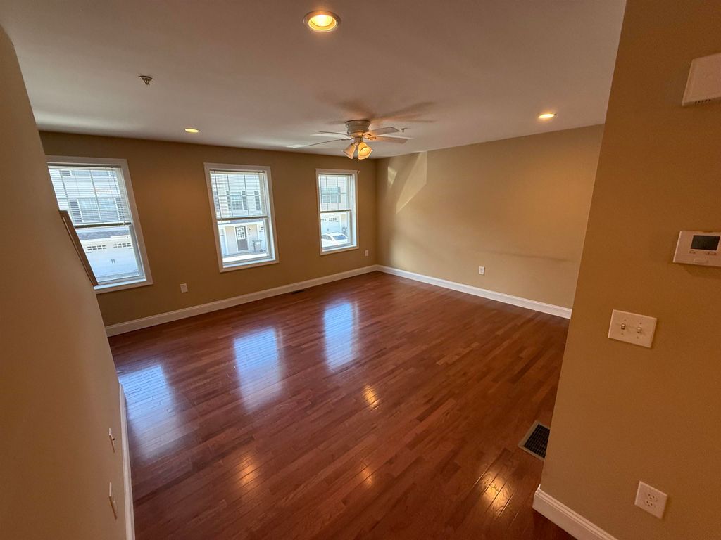 Photo of 5 Sheffield Drive, Dover, NH 03820 (MLS # 5056147)
