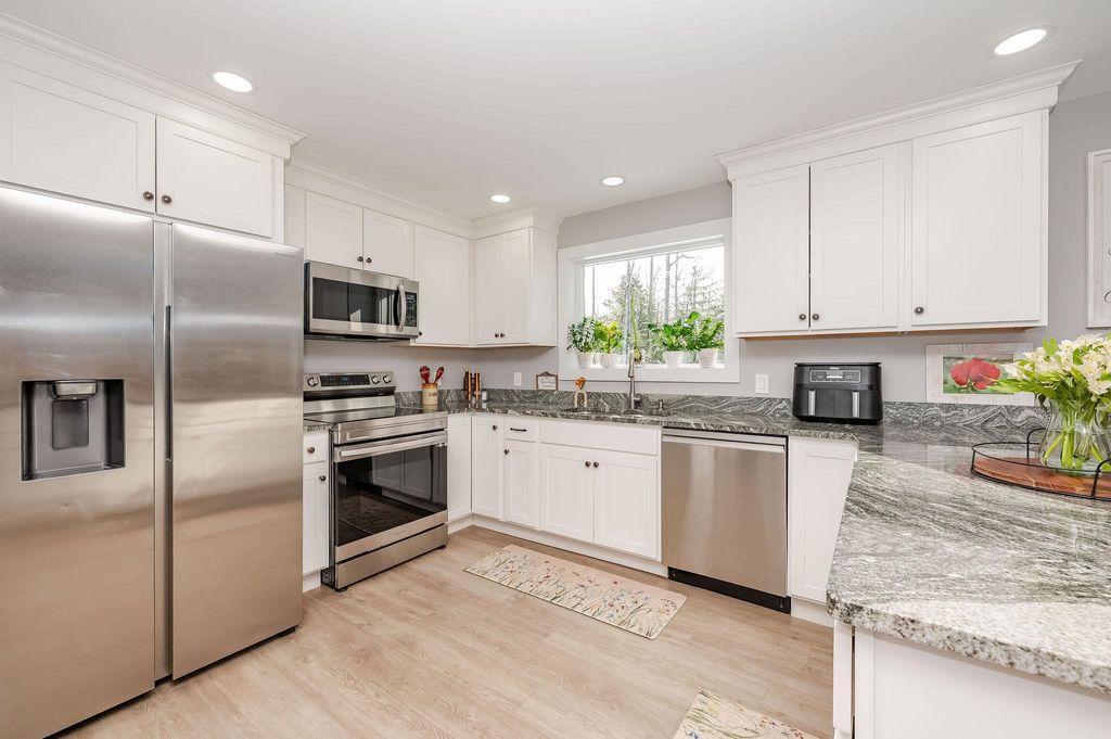 Photo of 11 Bow Mills Road, Barnstead, NH 03225 (MLS # 5075054)