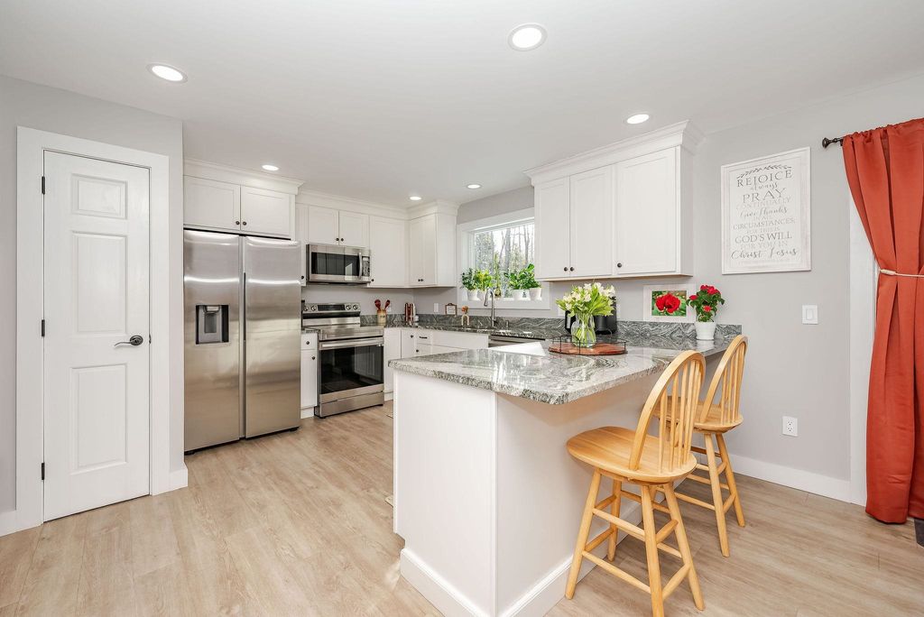 Photo of 11 Bow Mills Road, Barnstead, NH 03225 (MLS # 5075054)