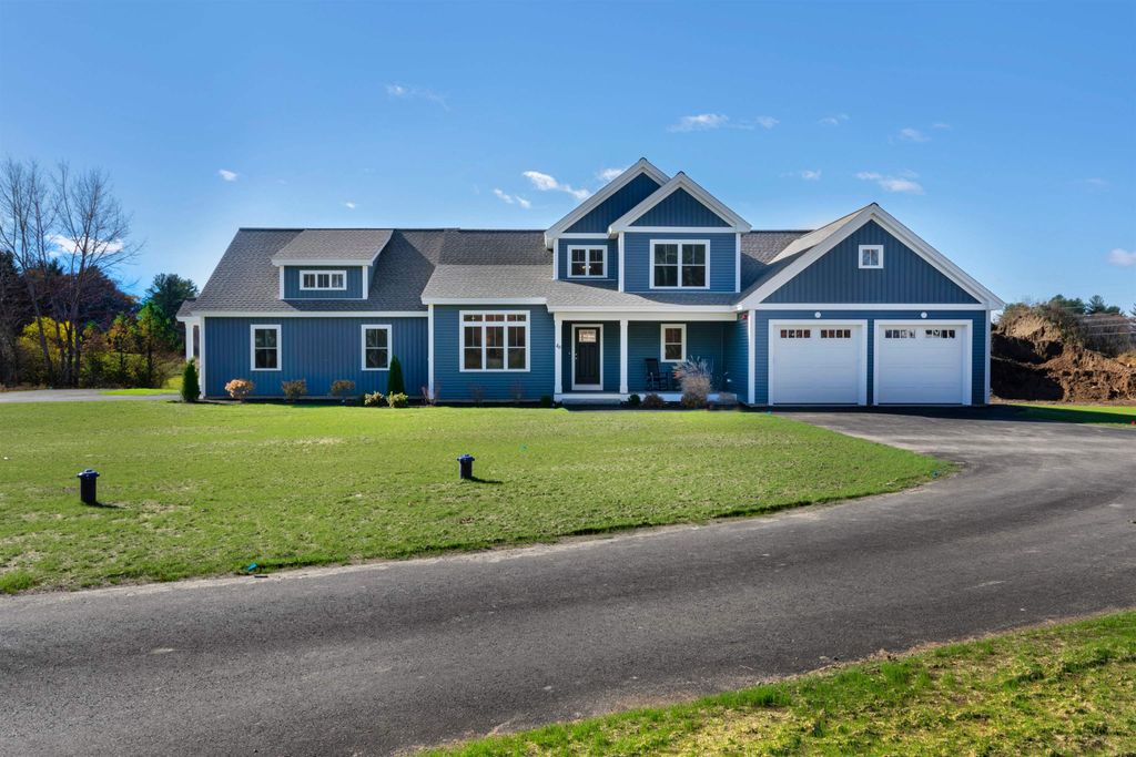 Photo of 8 Acadia Drive, Hudson, NH 03051 (MLS # 5061484)