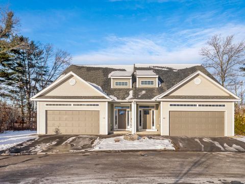 Photo of 44 Sheffield Way #6B, Londonderry, NH 03053 (MLS # 5072325)