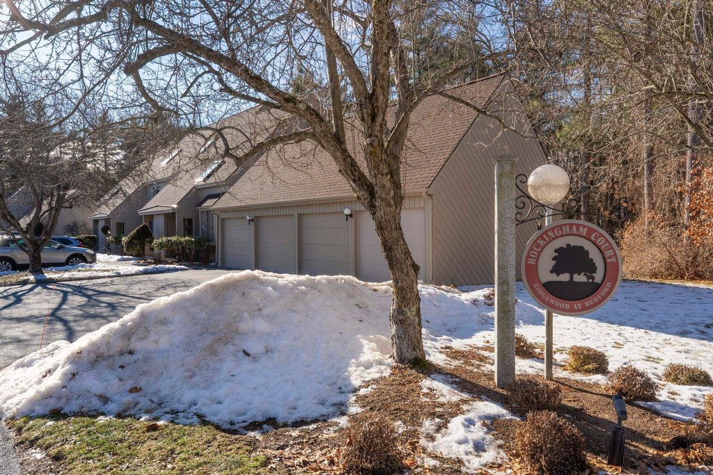 Photo of 2 Rockingham Court, Bedford, NH 03110 (MLS # 5074106)