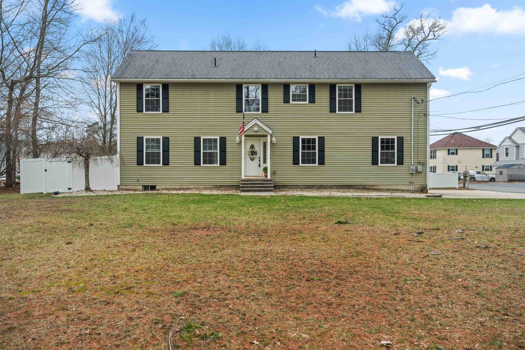 Photo of 28 SHORE Drive, Salem, NH 03079 (MLS # 5083113)