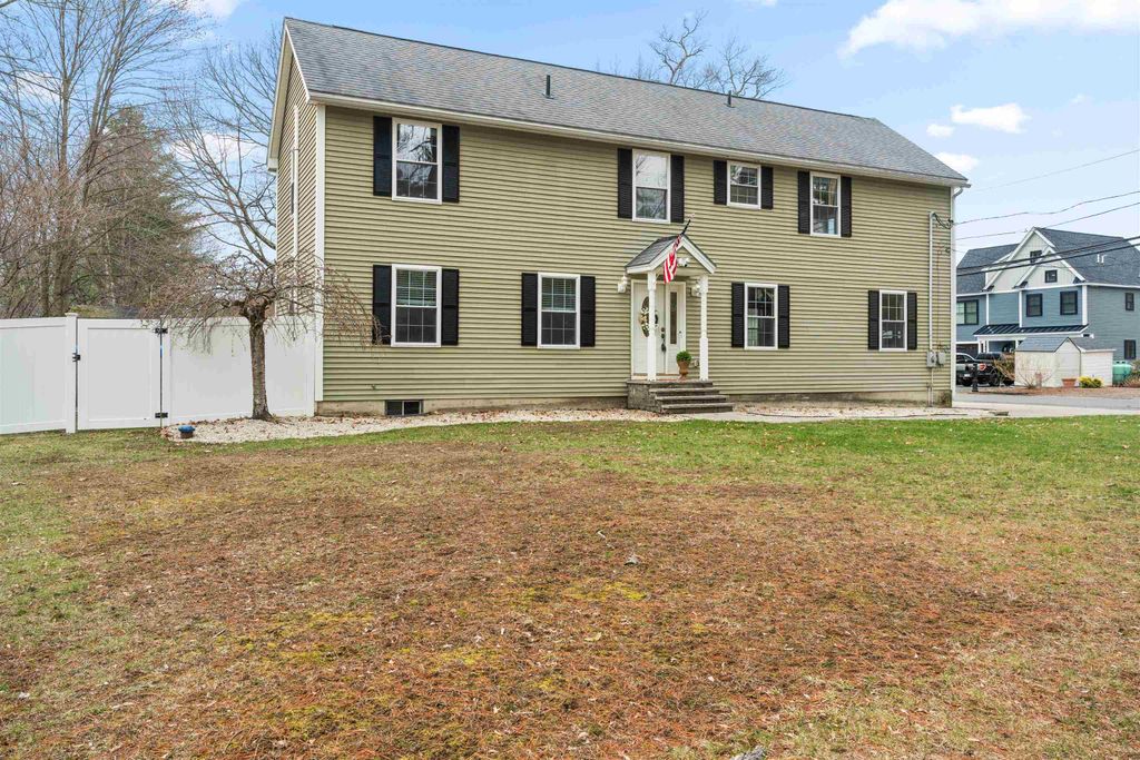 Photo of 28 SHORE Drive, Salem, NH 03079 (MLS # 5083113)