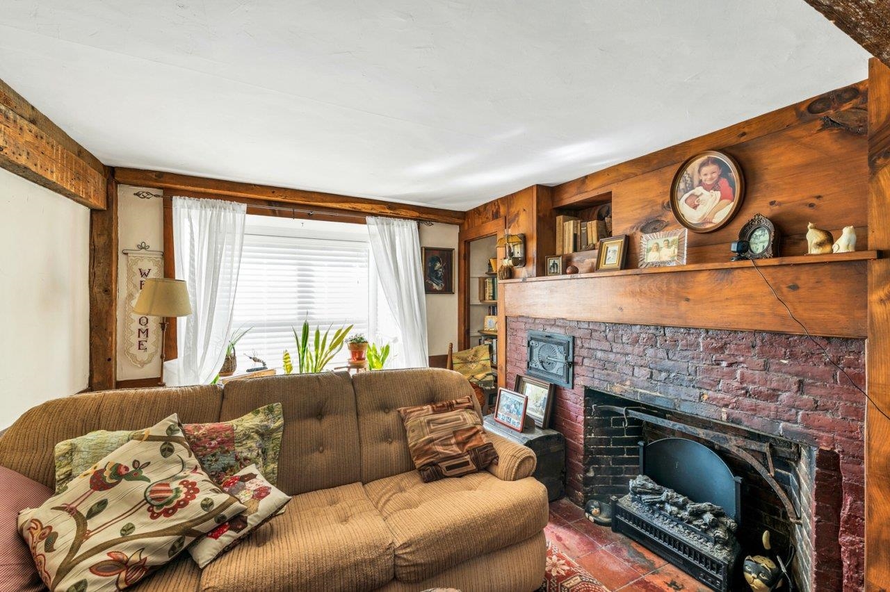 Pembroke, New Hampshire 03275, United States, 3 Bedrooms Bedrooms, ,2 BathroomsBathrooms,Residential,Active,210230