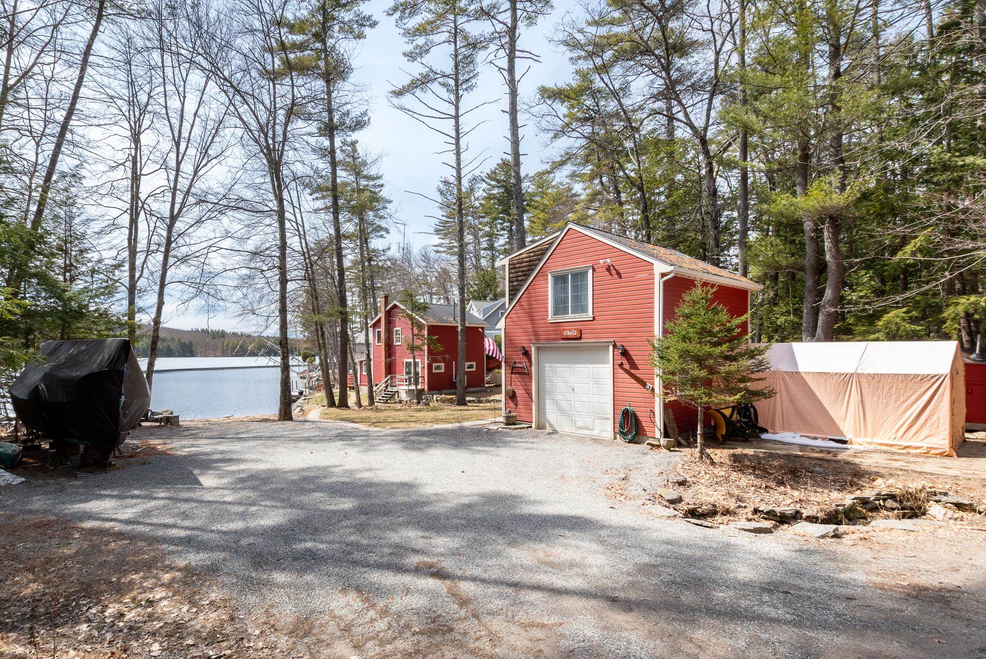18 Chicadee Lane