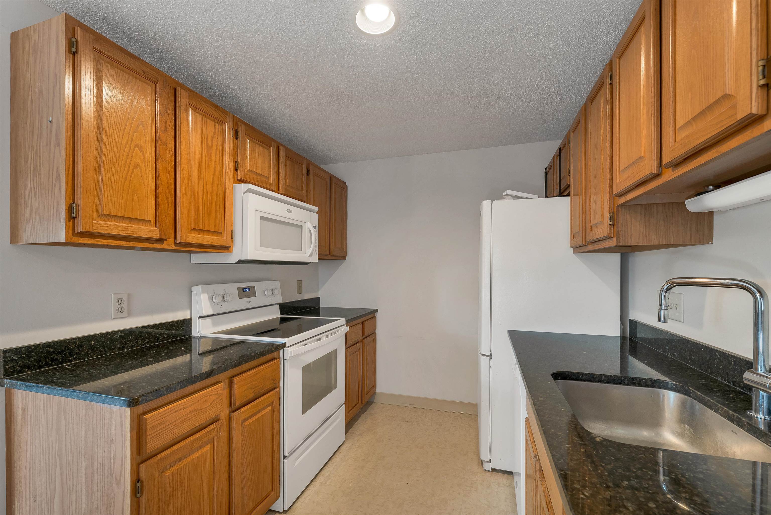 10 Vista Drive 82