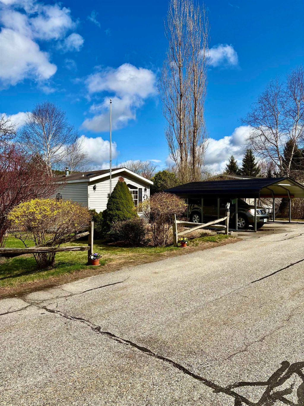 Photo of 20 Old Henniker Road #30, Hillsborough, NH 03244 (MLS # 5084613)