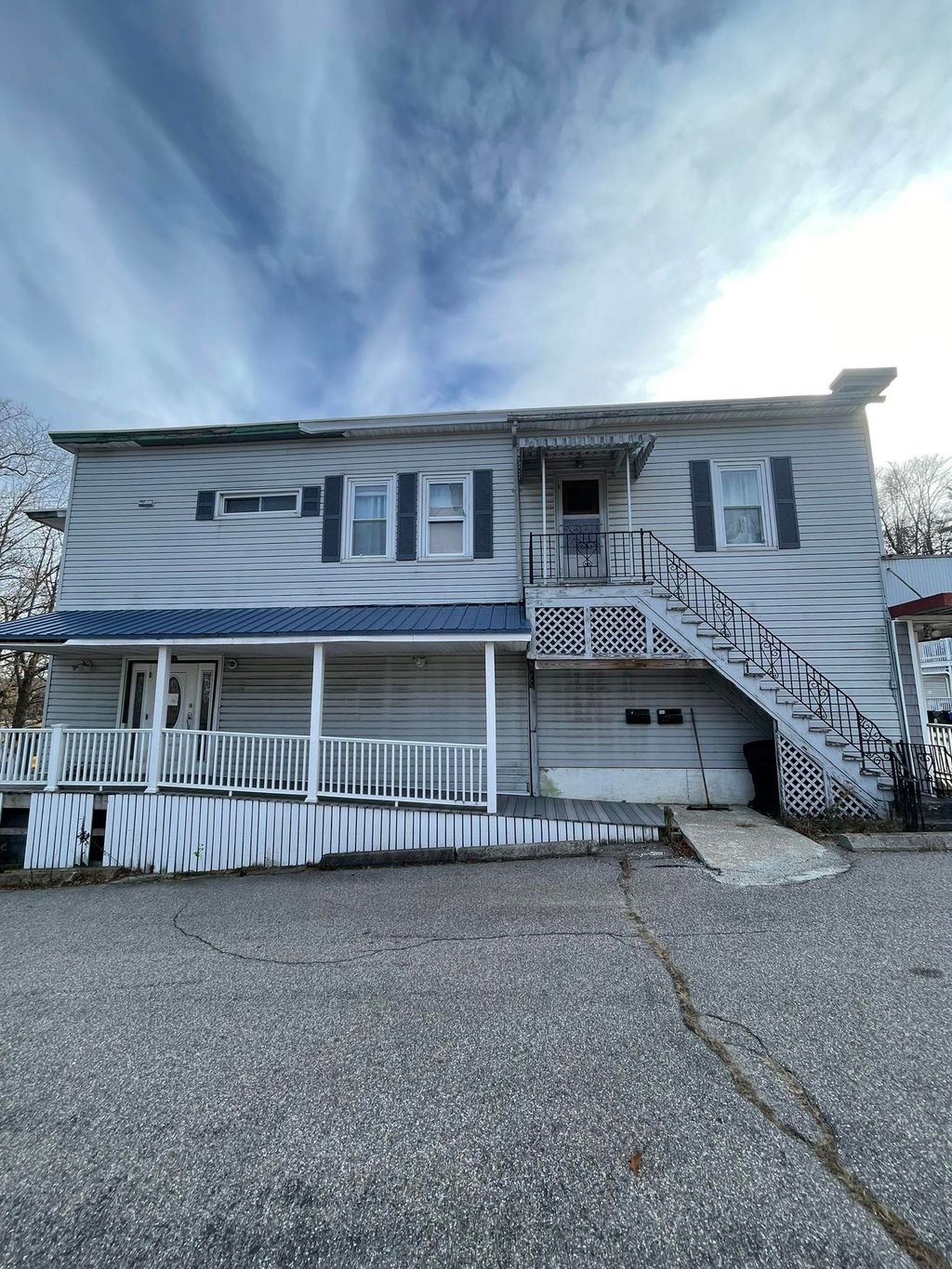 Photo of 275 Front Street, Manchester, NH 03102 (MLS # 5073218)