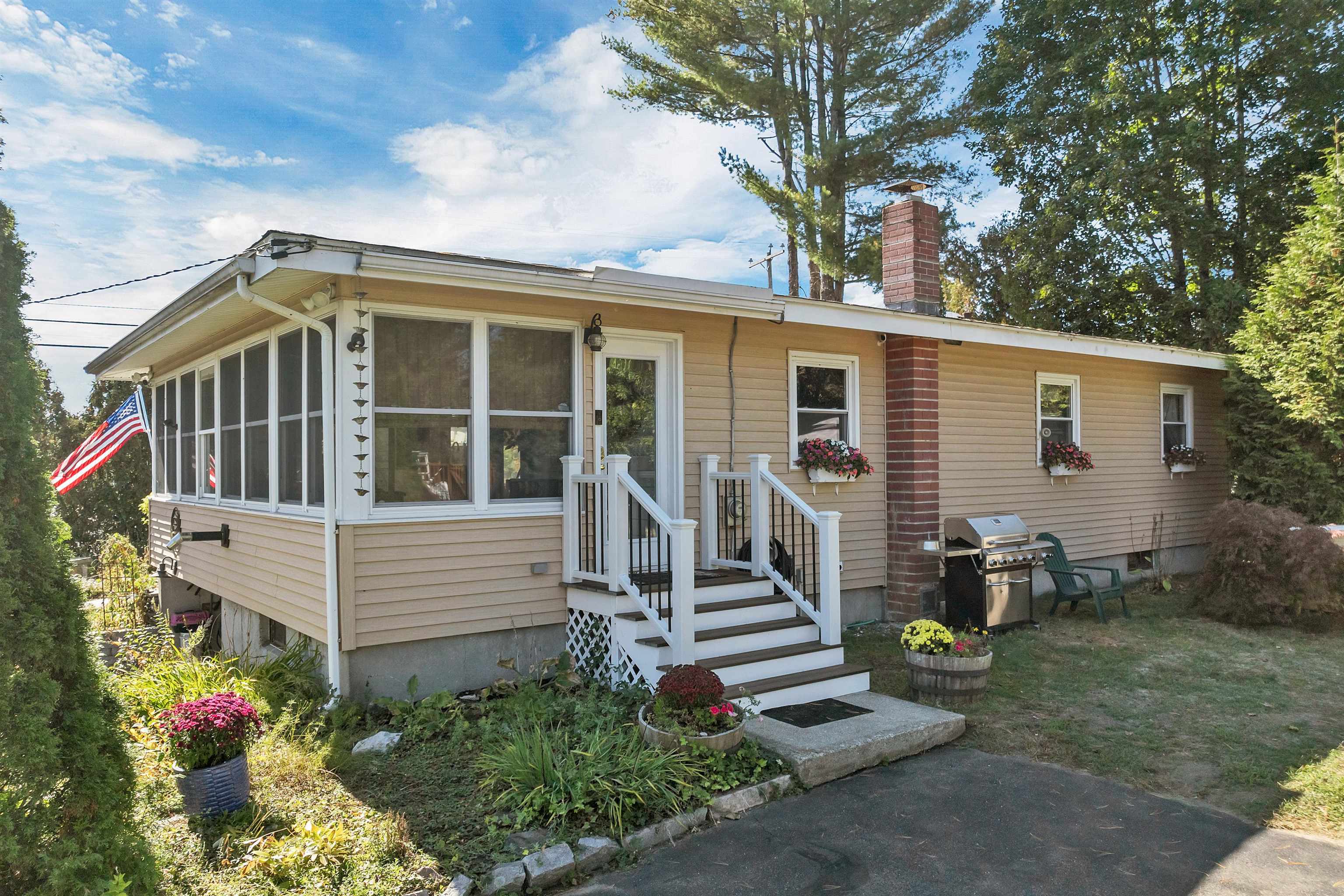80 N Mast Street