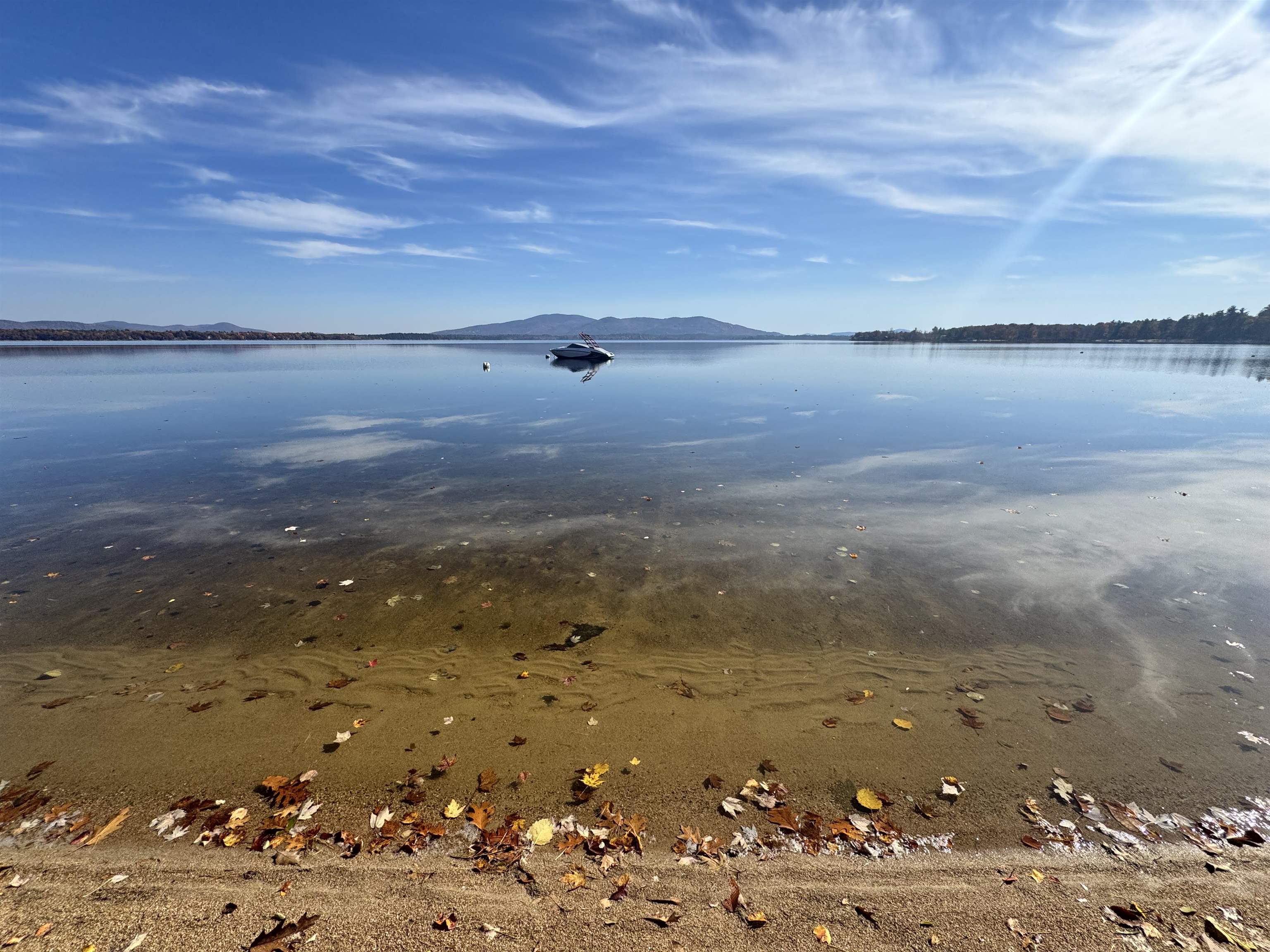 Ossipee, New Hampshire 03814, United States, 2 Bedrooms Bedrooms, ,4 BathroomsBathrooms,Residential,Active,83841