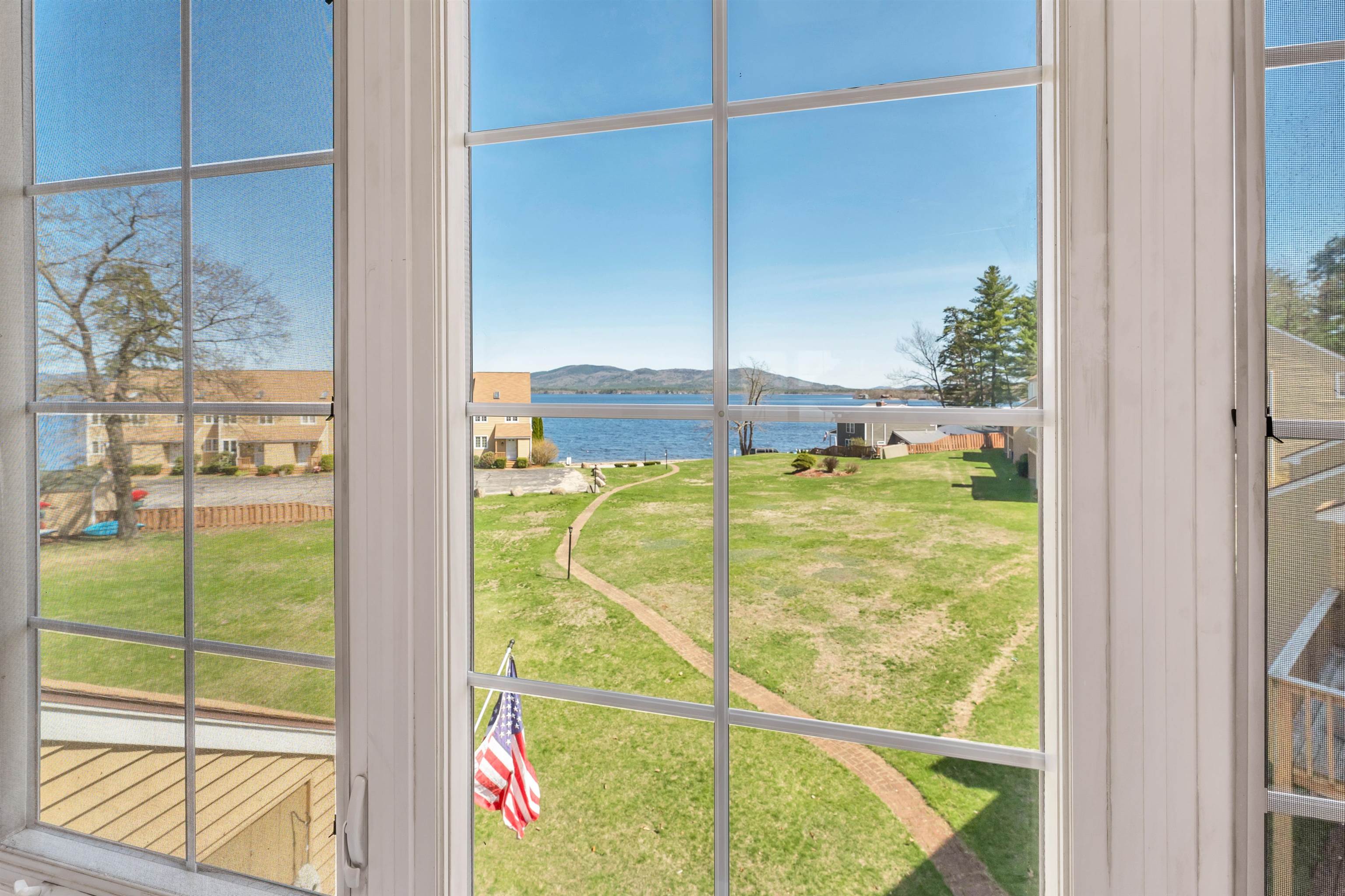 Ossipee, New Hampshire 03814, United States, 2 Bedrooms Bedrooms, ,4 BathroomsBathrooms,Residential,Active,83841