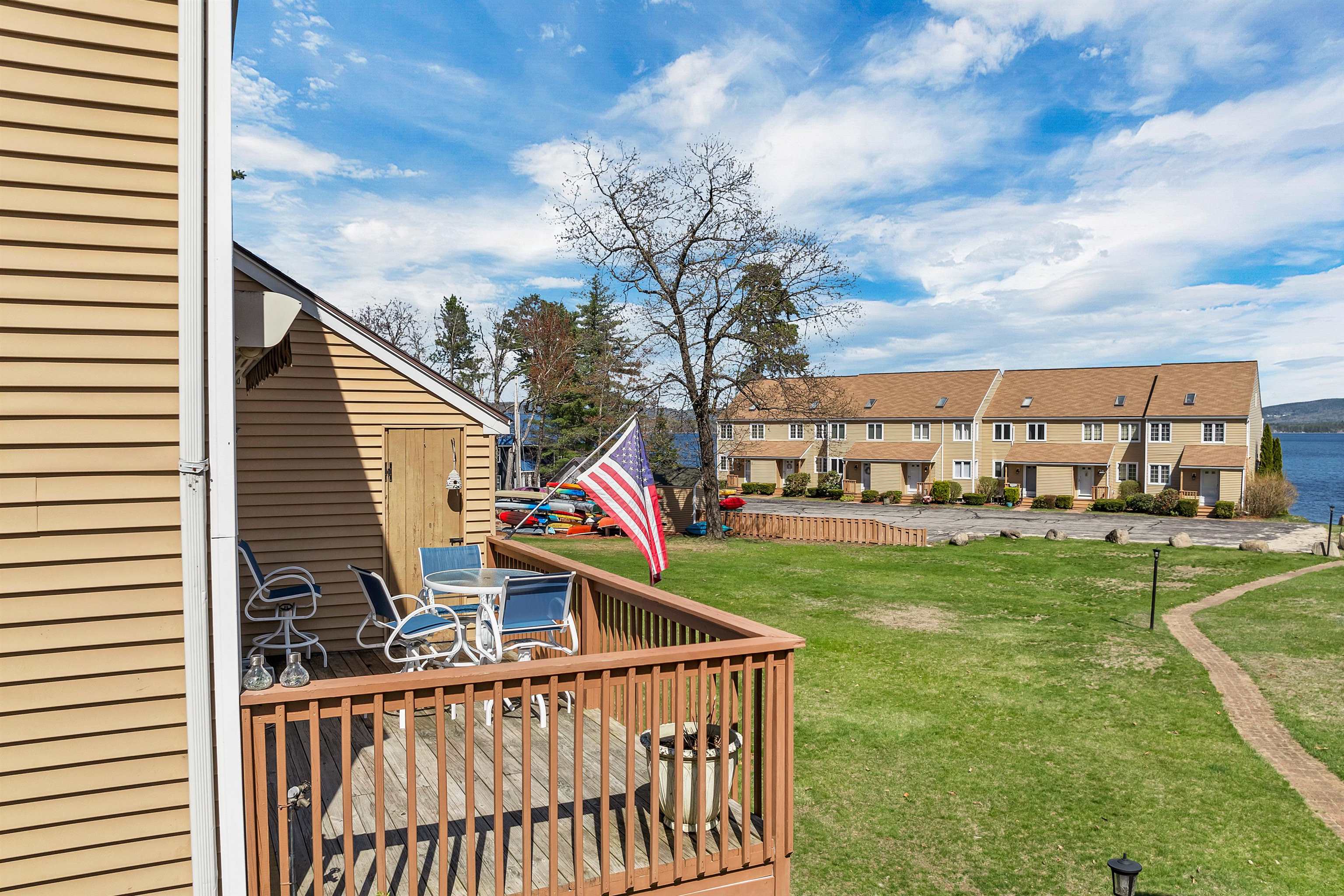 Ossipee, New Hampshire 03814, United States, 2 Bedrooms Bedrooms, ,4 BathroomsBathrooms,Residential,Active,83841