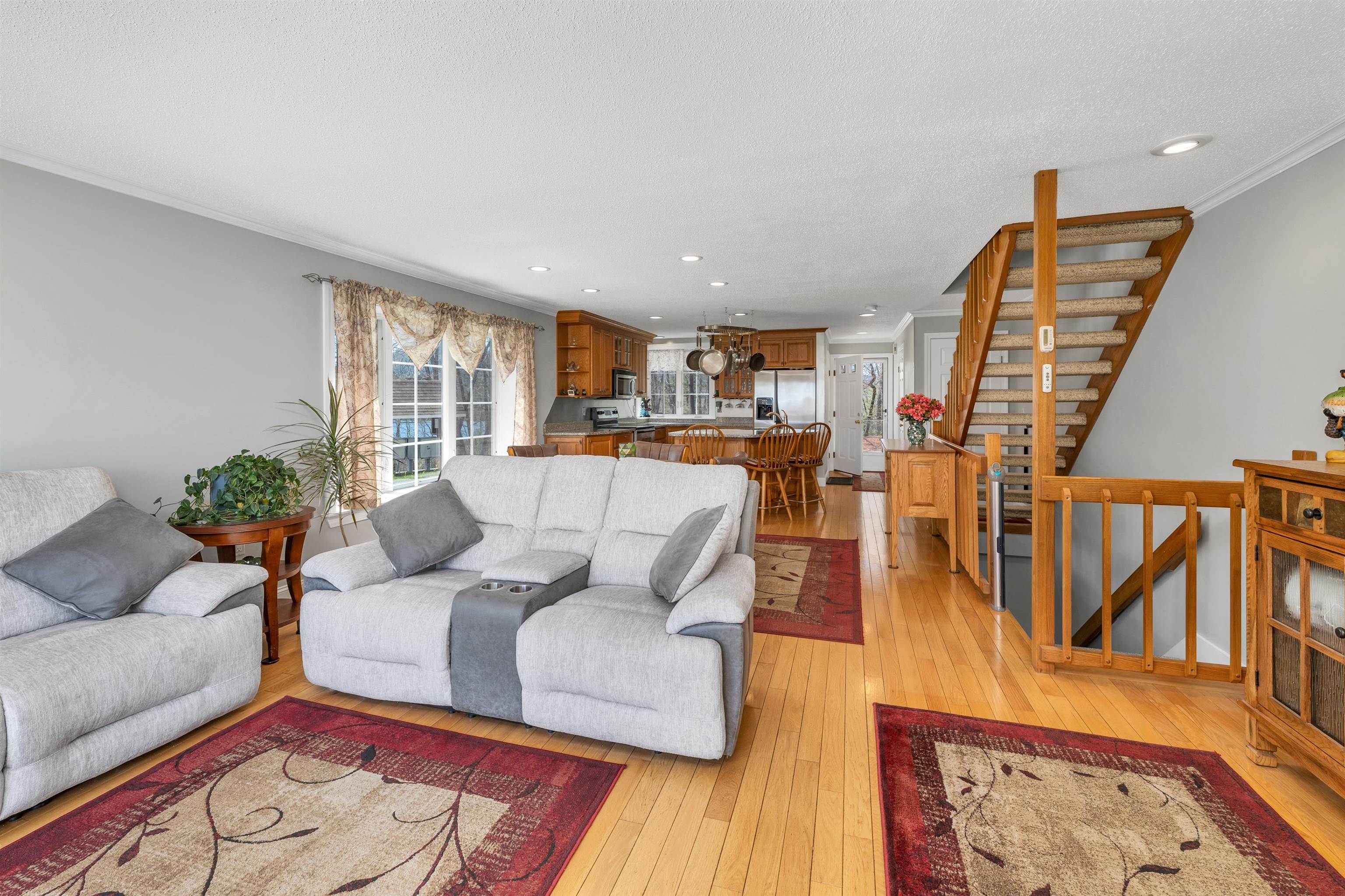 Ossipee, New Hampshire 03814, United States, 2 Bedrooms Bedrooms, ,4 BathroomsBathrooms,Residential,Active,83841