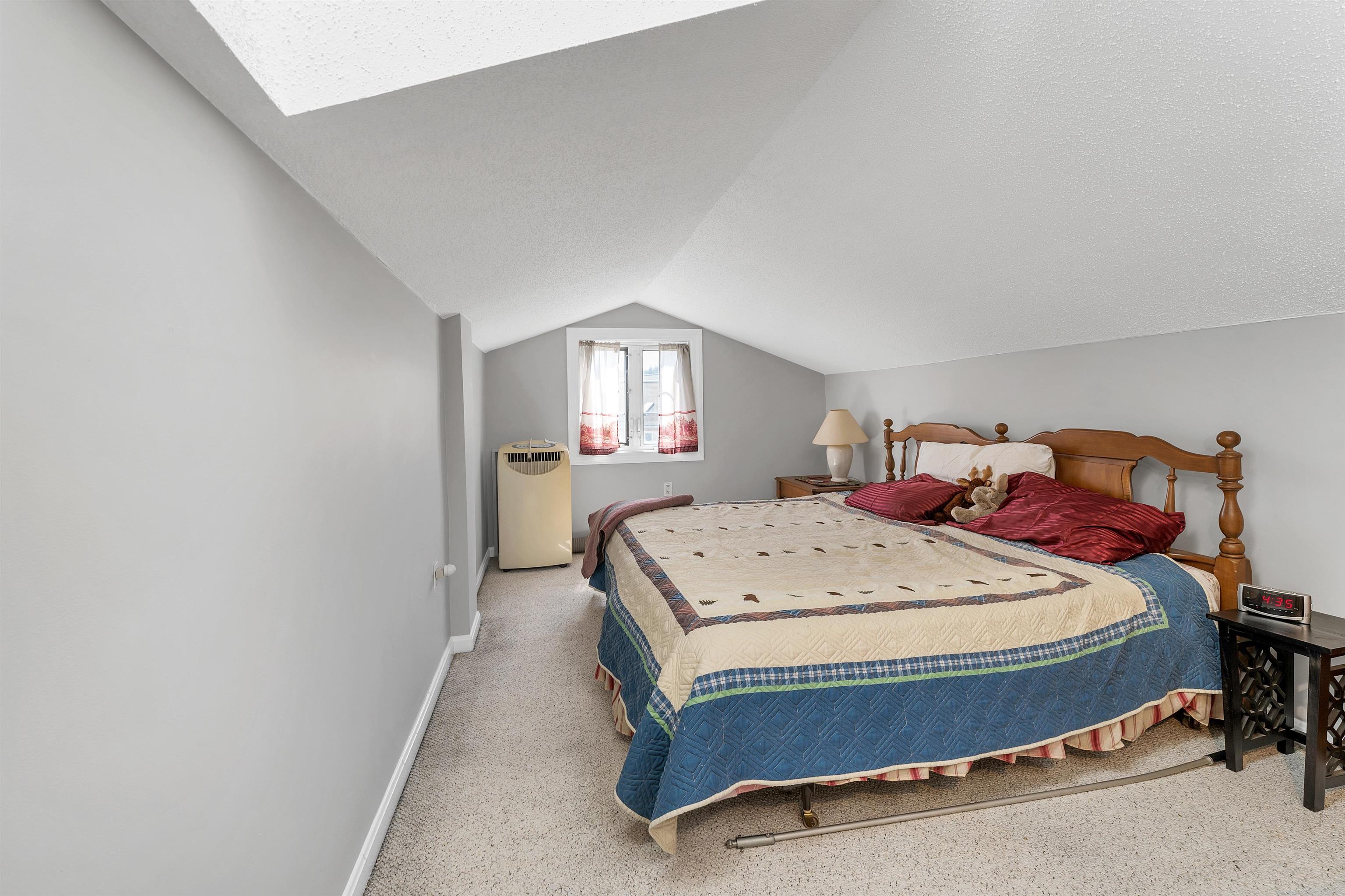 Ossipee, New Hampshire 03814, United States, 2 Bedrooms Bedrooms, ,4 BathroomsBathrooms,Residential,Active,83841