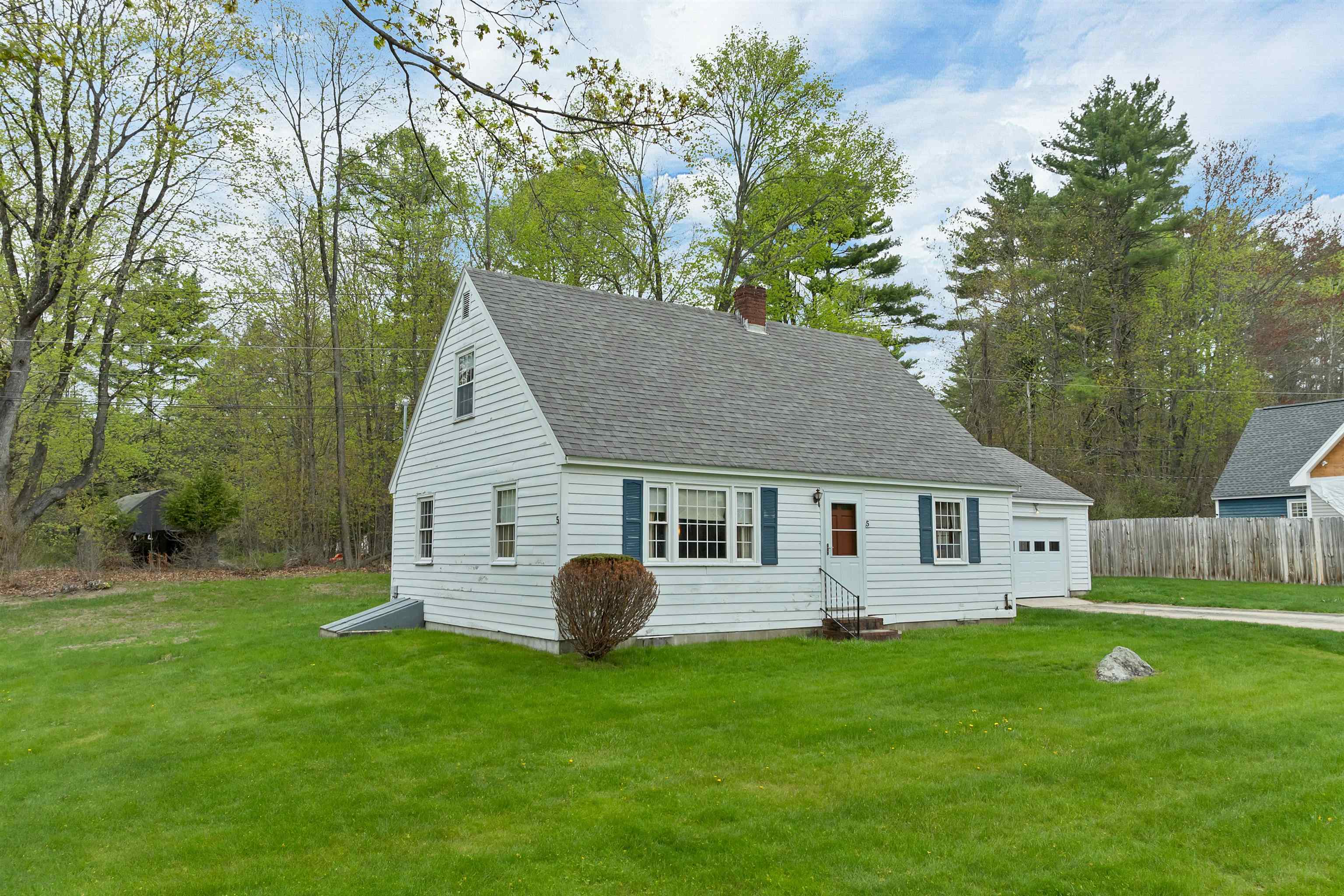 5 Meadow Drive