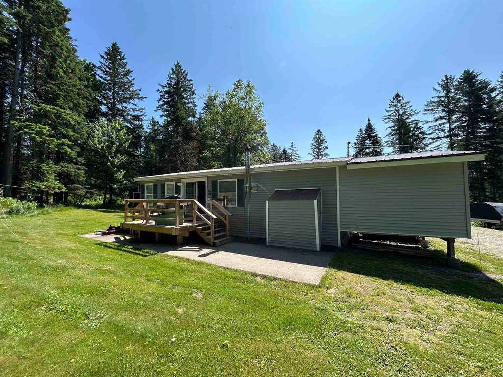 Photo of 26 Dalton Road, Pittsburg, NH 03592 (MLS # 5079503)