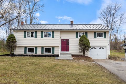 68 Exeter Road Kingston NH 03848