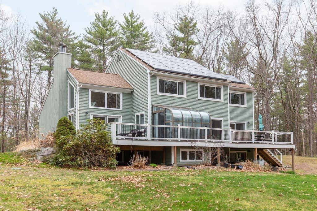 Photo of 37 Standish Way, Amherst, NH 03031 (MLS # 5085085)