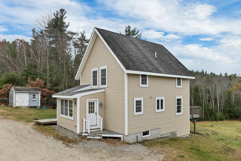 Photo of 227 Twist Hill Road, Dunbarton, NH 03046 (MLS # 5070529)