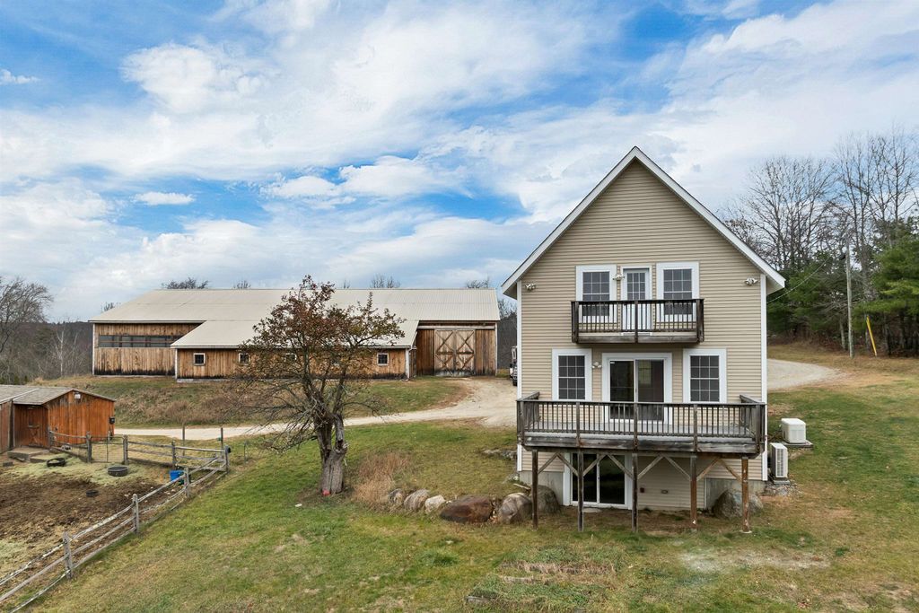 Photo of 227 Twist Hill Road, Dunbarton, NH 03046 (MLS # 5070529)