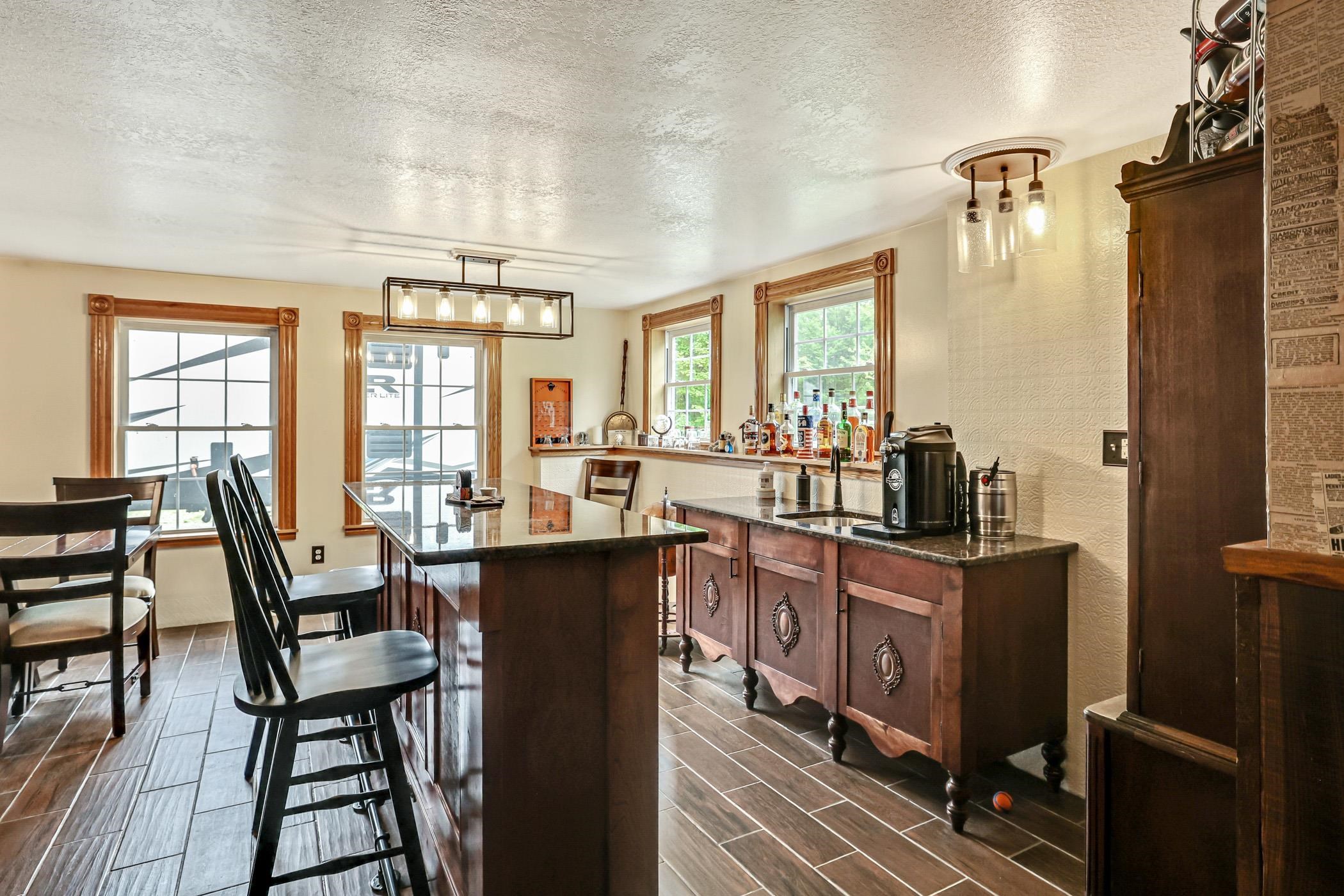 1619 Duck Pond Road