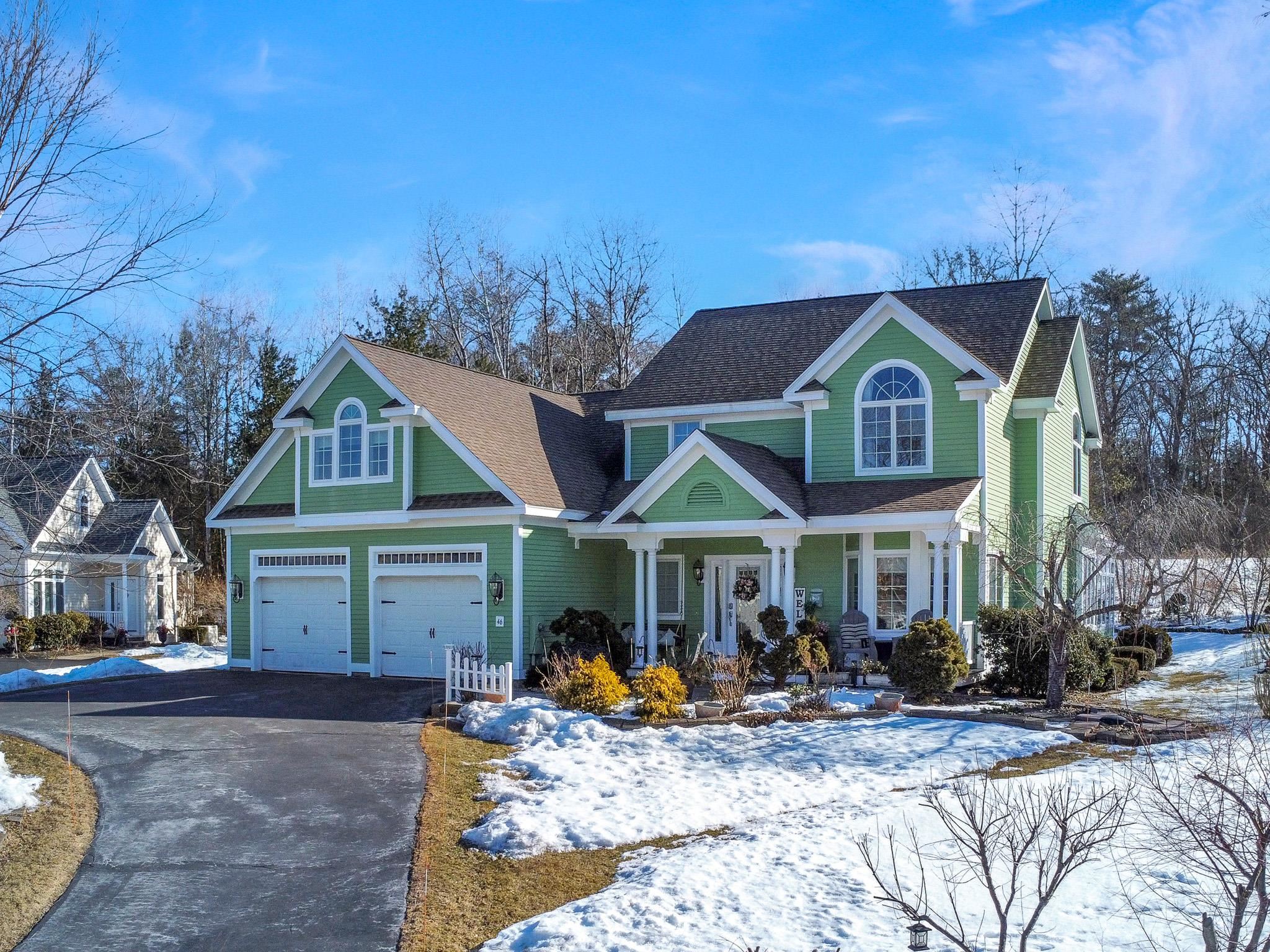 46 Hawkins Glen Drive