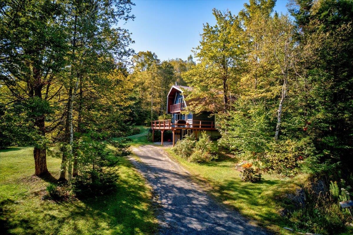 Middlesex, Vermont 05602, United States, 2 Bedrooms Bedrooms, ,1 BathroomBathrooms,Residential,Pending,209990