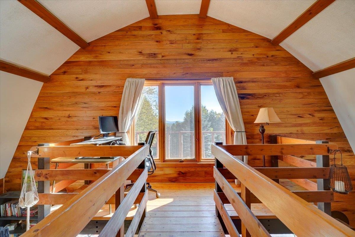 Middlesex, Vermont 05602, United States, 2 Bedrooms Bedrooms, ,1 BathroomBathrooms,Residential,Pending,209990