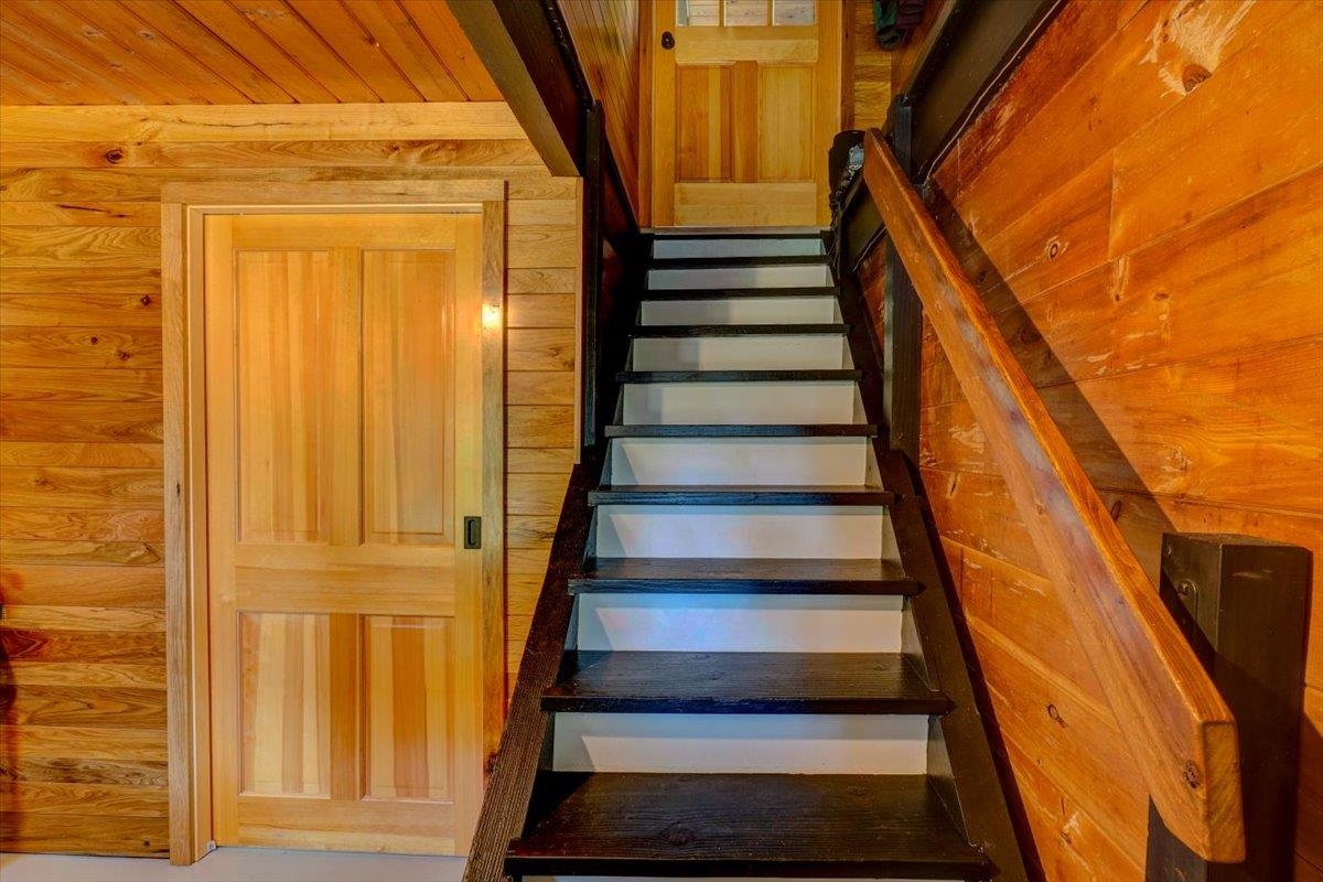 Middlesex, Vermont 05602, United States, 2 Bedrooms Bedrooms, ,1 BathroomBathrooms,Residential,Pending,209990