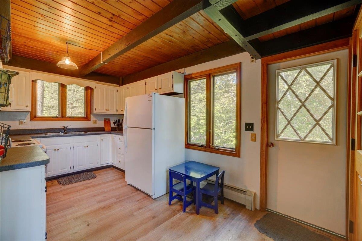 Middlesex, Vermont 05602, United States, 2 Bedrooms Bedrooms, ,1 BathroomBathrooms,Residential,Pending,209990